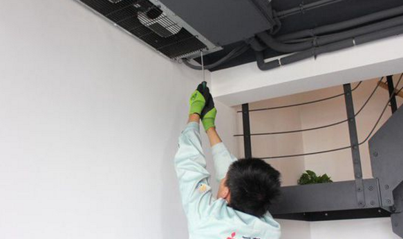 1464767720691133.png blob.png